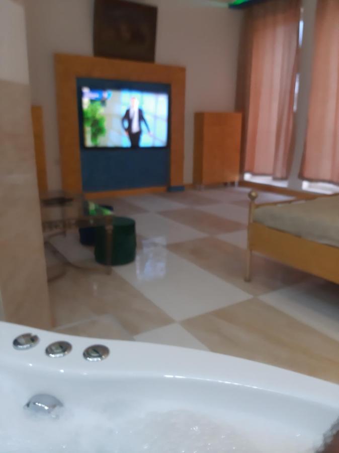 Lepi Apartments Novi Pazar Buitenkant foto