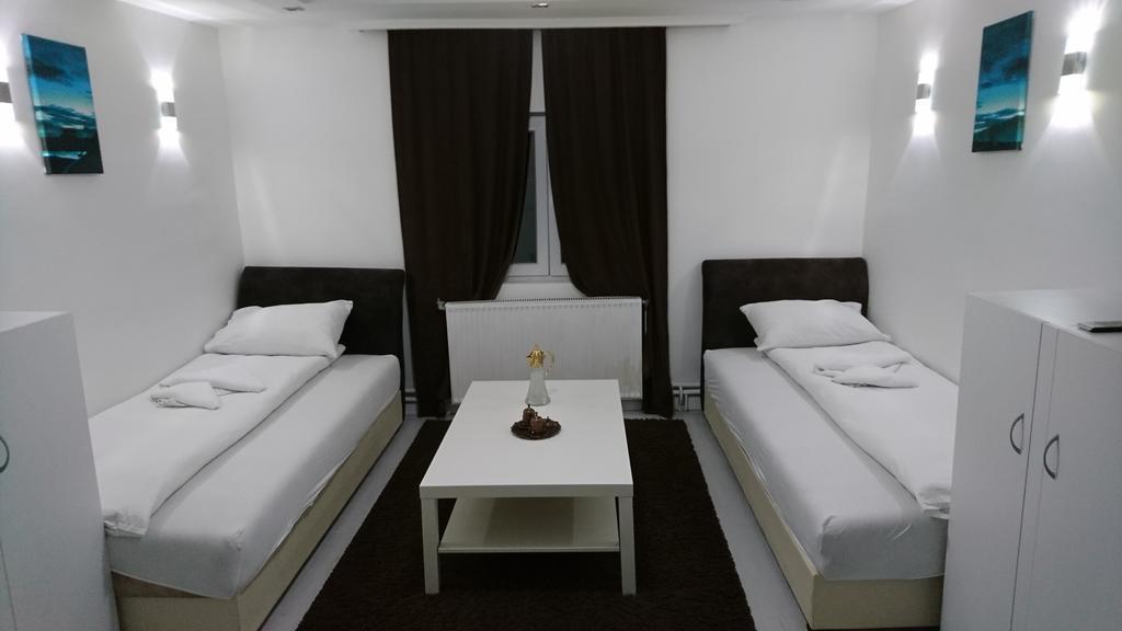 Lepi Apartments Novi Pazar Buitenkant foto