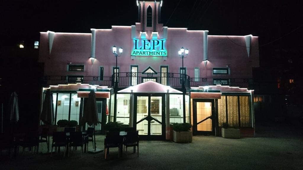 Lepi Apartments Novi Pazar Buitenkant foto